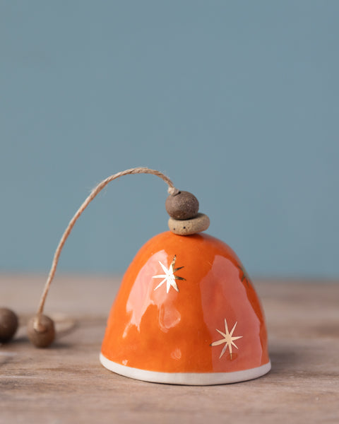 GOLD STAR BELL - WHITE CLAY - ORANGE GLAZE