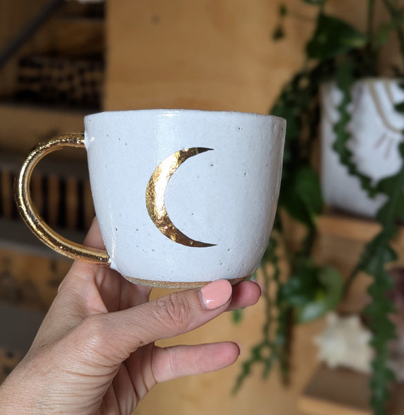 CRESCENT MOON MUG - GOLD HANDLE - SANDY CLAY - S/M/L