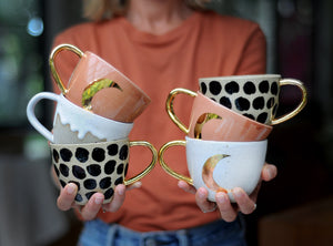 MUGS & CUPS
