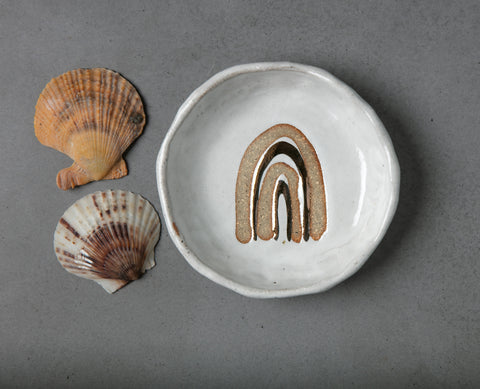 GOLD RAINBOW BOWL - SANDY CLAY