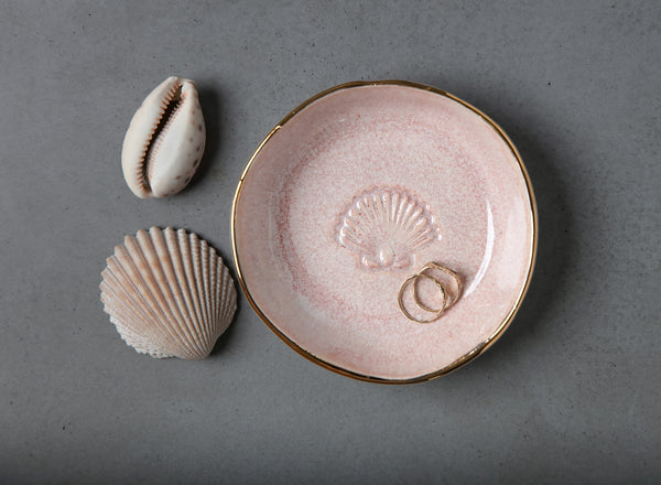 SCALLOP BOWL - WHITE CLAY - PINK OPAL GLAZE