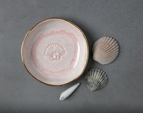 SCALLOP BOWL - WHITE CLAY - PINK OPAL GLAZE