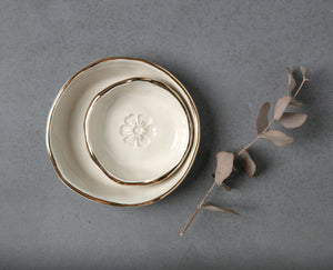 FLOWER BOWL - WHITE CLAY