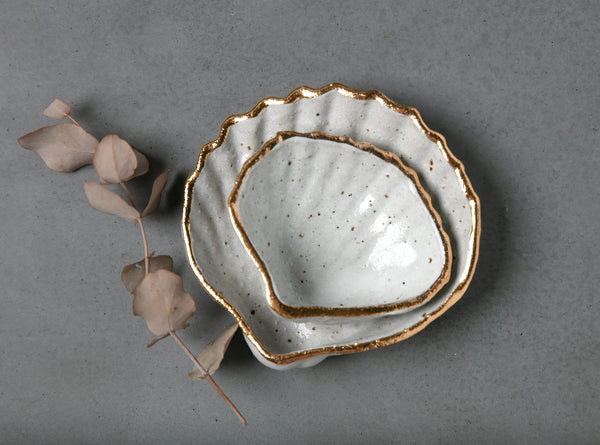 COCKLE SHELL BOWL - SANDY CLAY - SMALL/MEDIUM