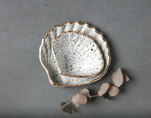 COCKLE SHELL BOWL - SPECKLED CLAY - SMALL/MEDIUM