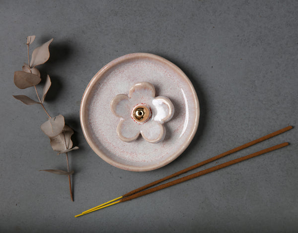 DAISY INCENSE HOLDER - RAISED PETALS - WHITE CLAY - PINK OPAL GLAZE