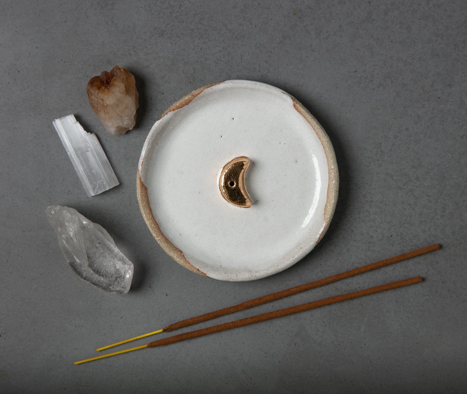 GOLD MOON INCENSE HOLDER - WHITE GLAZE - SANDY CLAY