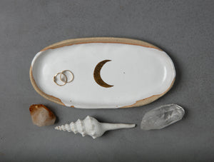 CRESCENT MOON PLATE - SANDY CLAY