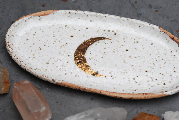 CRESCENT MOON PLATE - SPECKLED CLAY